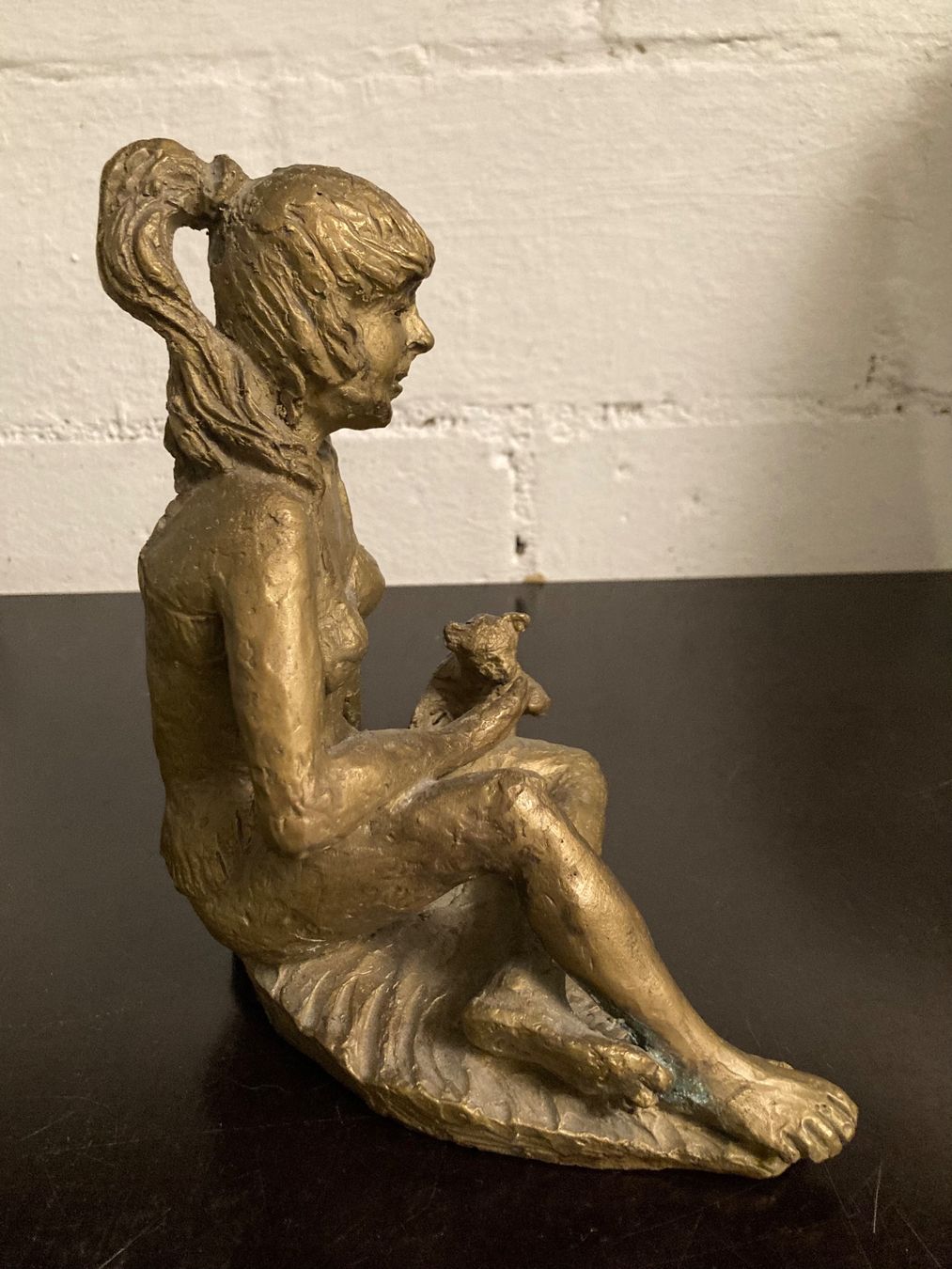 Statuette: Bronzefigur – Mädchen mit Katze – Usato da Riniken venduto da begeh-r-bar 3