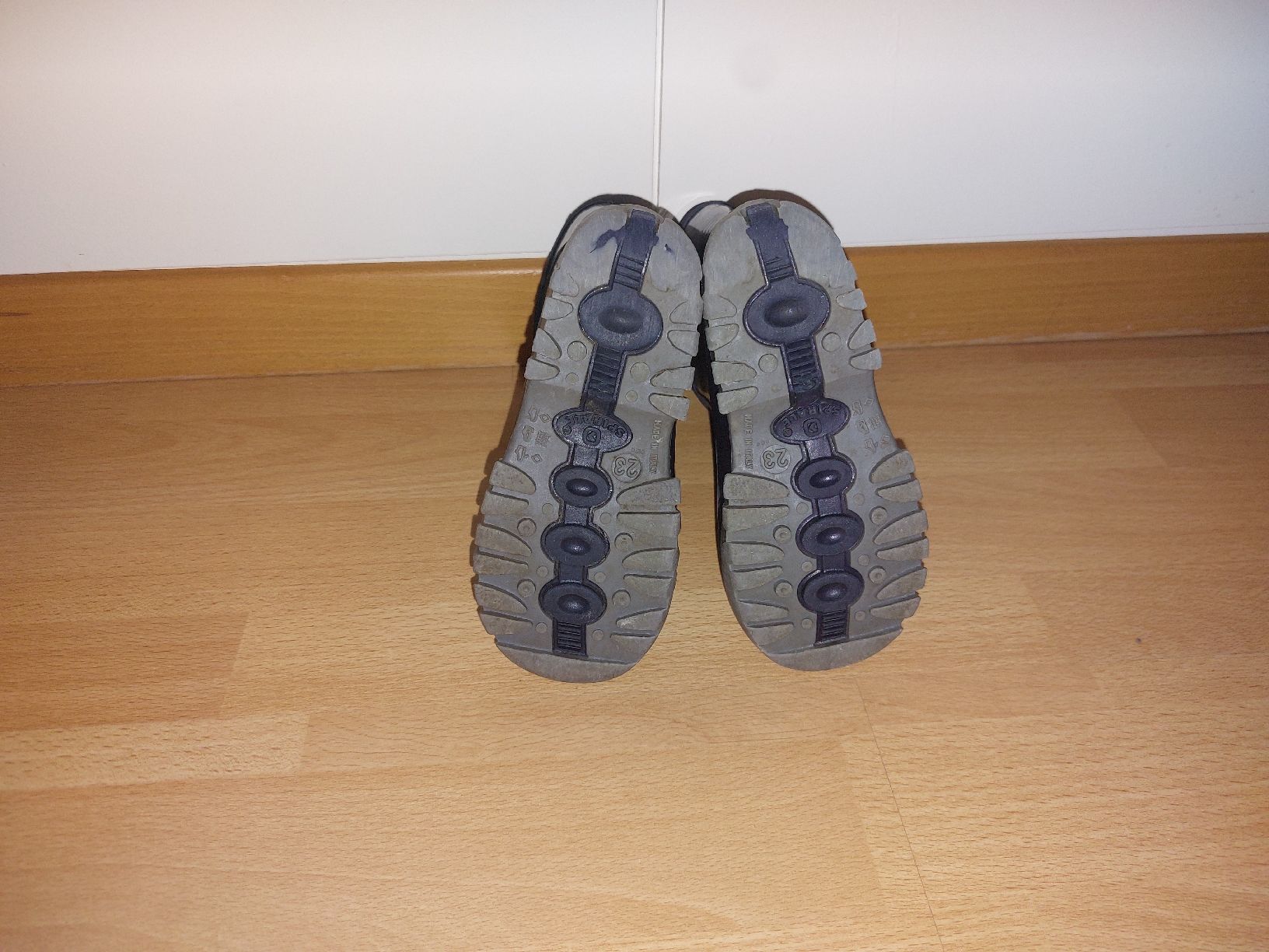 Spirale Schuhe für Jungen: Regenstiefel Grösse 23 – Gebraucht aus Burgdorf von JanineJungo 2
