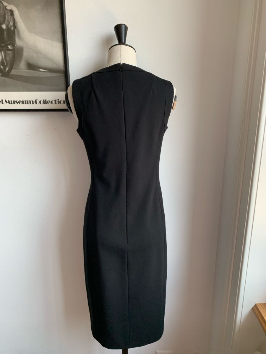 Akris Vestiti: AKRIS: Elegantes schwarzes Kleid mit Cutout, 36 – Nuovo (secondo la descrizione) da Luzern venduto da designluzern 2