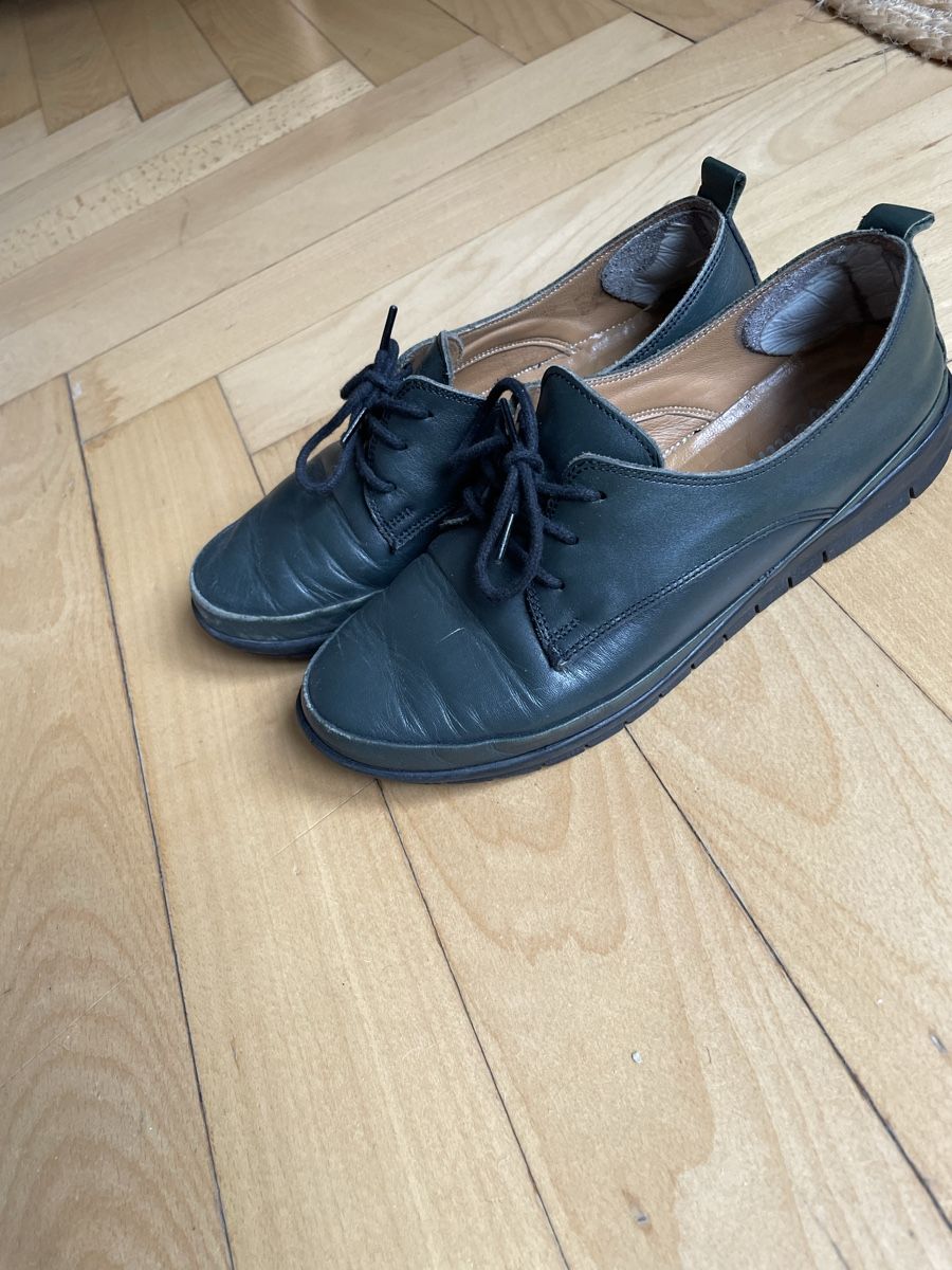 Scarpe da donna: Grüne Leder-Loafer – Usato da Zürich venduto da sam_hcd6 4
