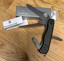 VICTORINOX TASCHENMESSER CH-SOLDIER GR/BLACK JAHRGANG 2025