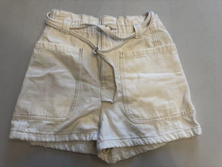 Zara Shorts, creme-beige, Gr. S (36) - Sommer-Look!