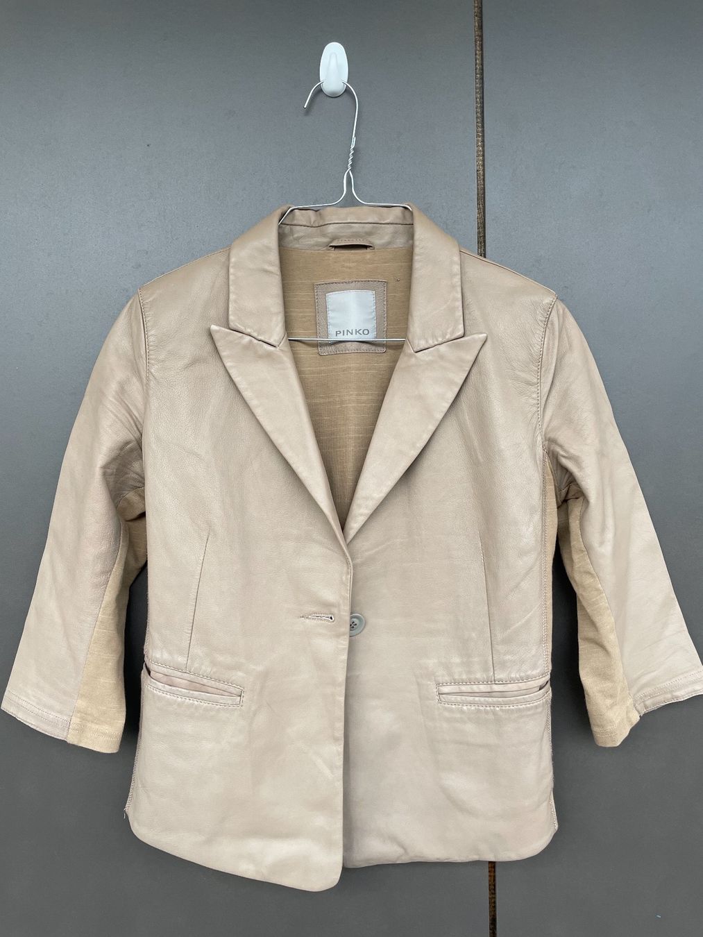 Pinko Giacche: 100% original PINKO leather blazer – Usato da Zug venduto da dim_np7l
