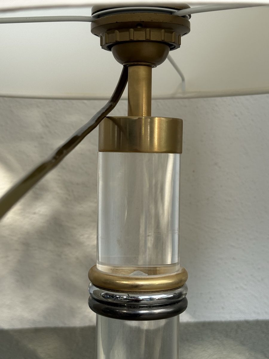 Lampade: 2 Stehlampen Acrylglas / Messing Vintage – Usato da Konolfingen venduto da petzipetz 3