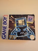 2 Nintendo Game Boy mit 5 Spielen und OVP 