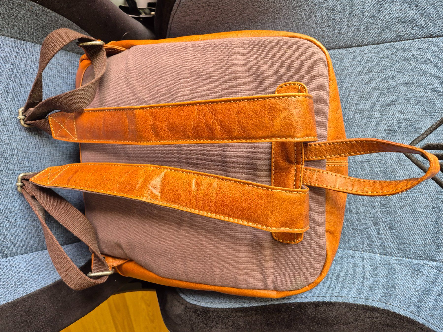 Zaini: Gusti Leder Rucksack "Niki" – Usato da Oftringen venduto da Kopf2235 1