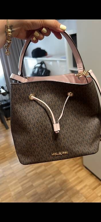 Sacs femmes: Michel Kors Tasche – D'occasion à Luzern par DBProd.