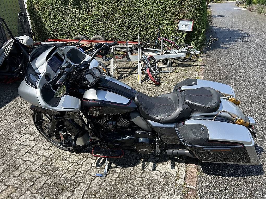 Touring:  Harley Davidson Road Glide – Usato da Bonaduz venduto da JRK 3