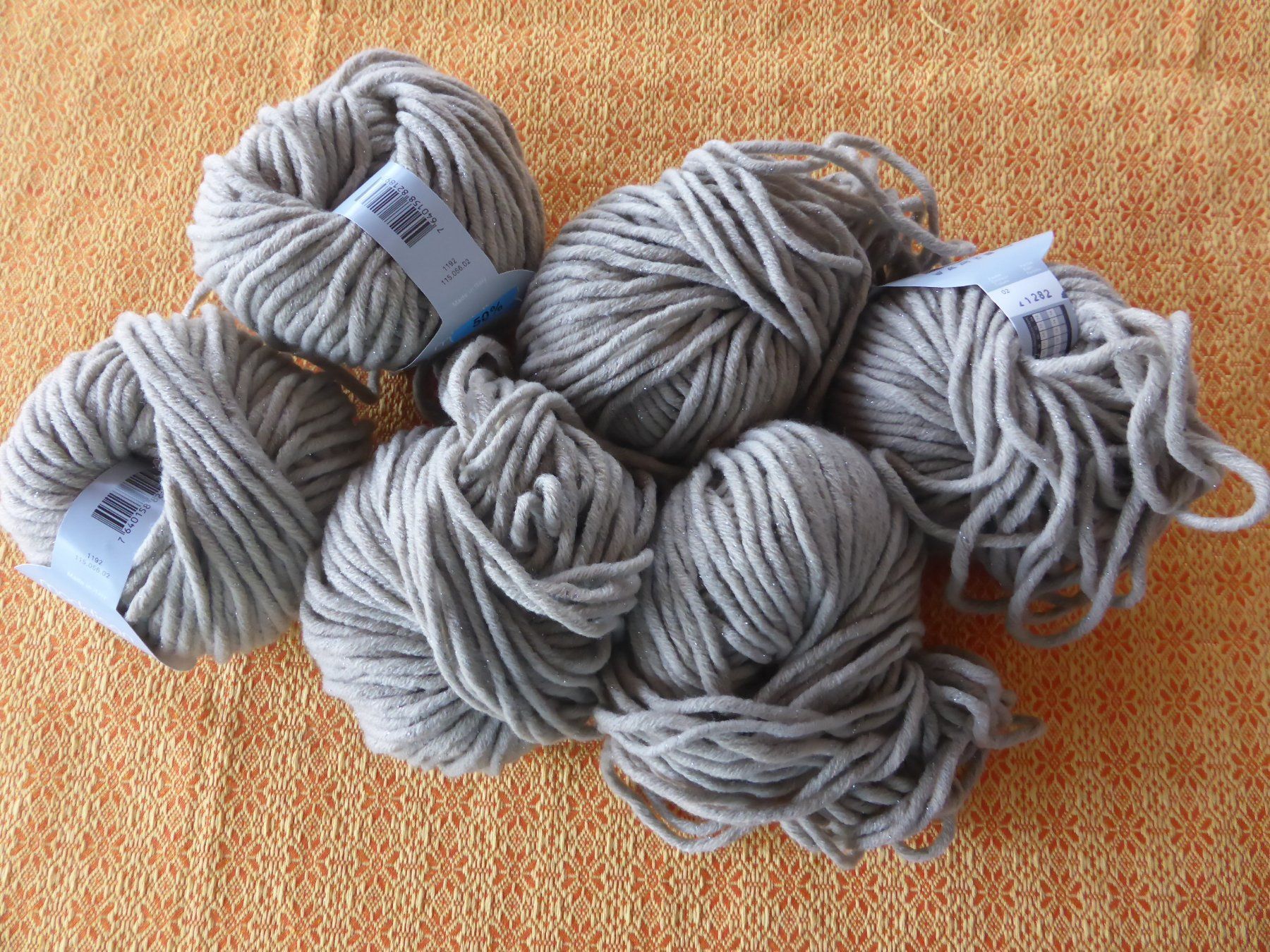 Wolle: 350 Gr. maddison Diana beige – Neu (gemäss Beschreibung) aus Schübelbach von Dolly990_2