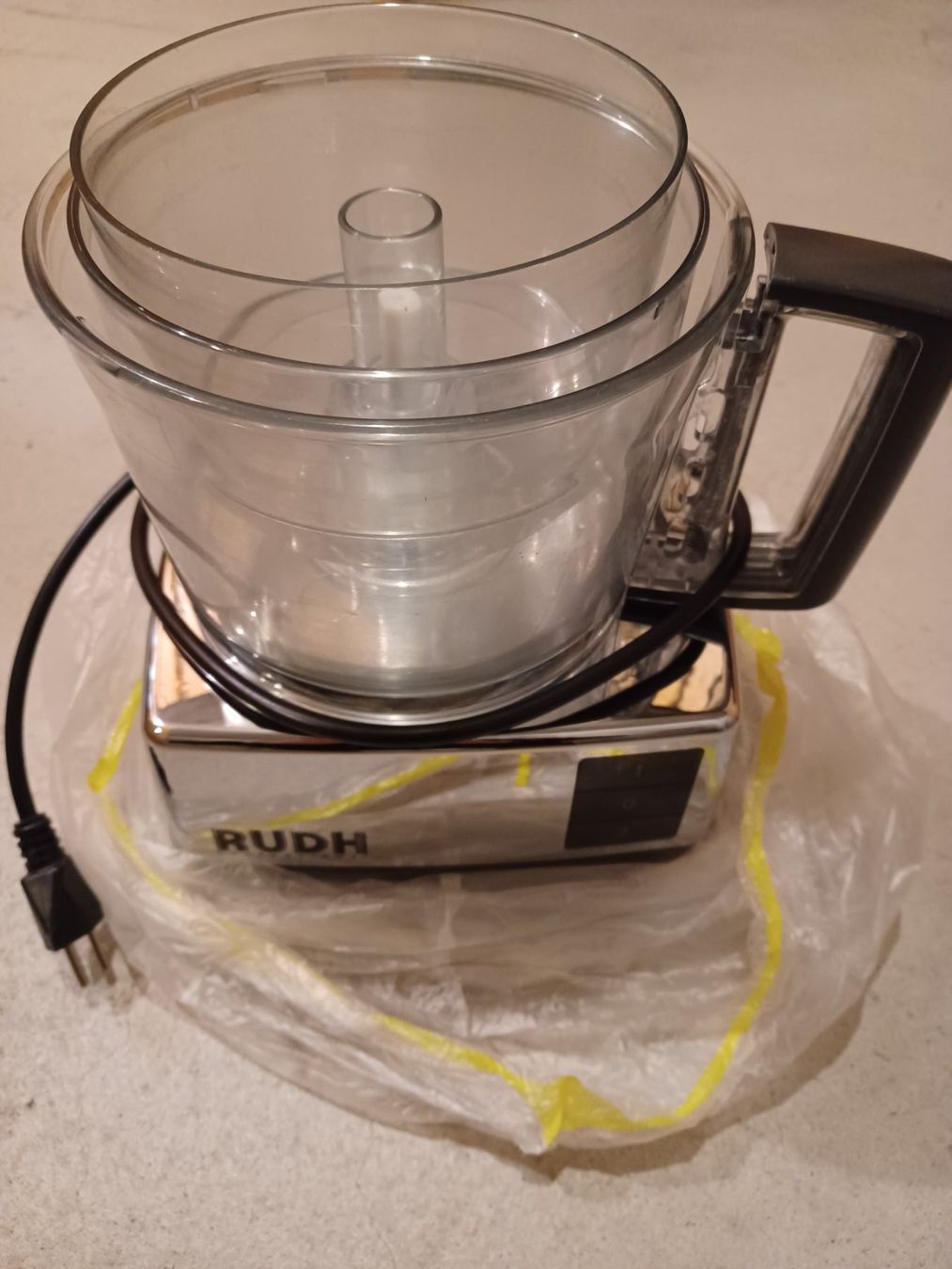 Elettrodomestici da cucina: RUDH Professional - Küchenmaschine – Usato da Rickenbach TG venduto da mze_hr7k