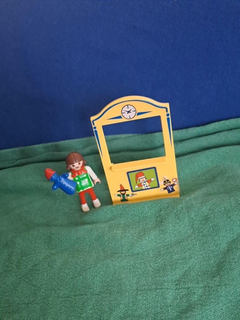 Statuette: Playmobil Mädchen mit Puppentheater – Usato da Breitenbach venduto da Lucky0518 2