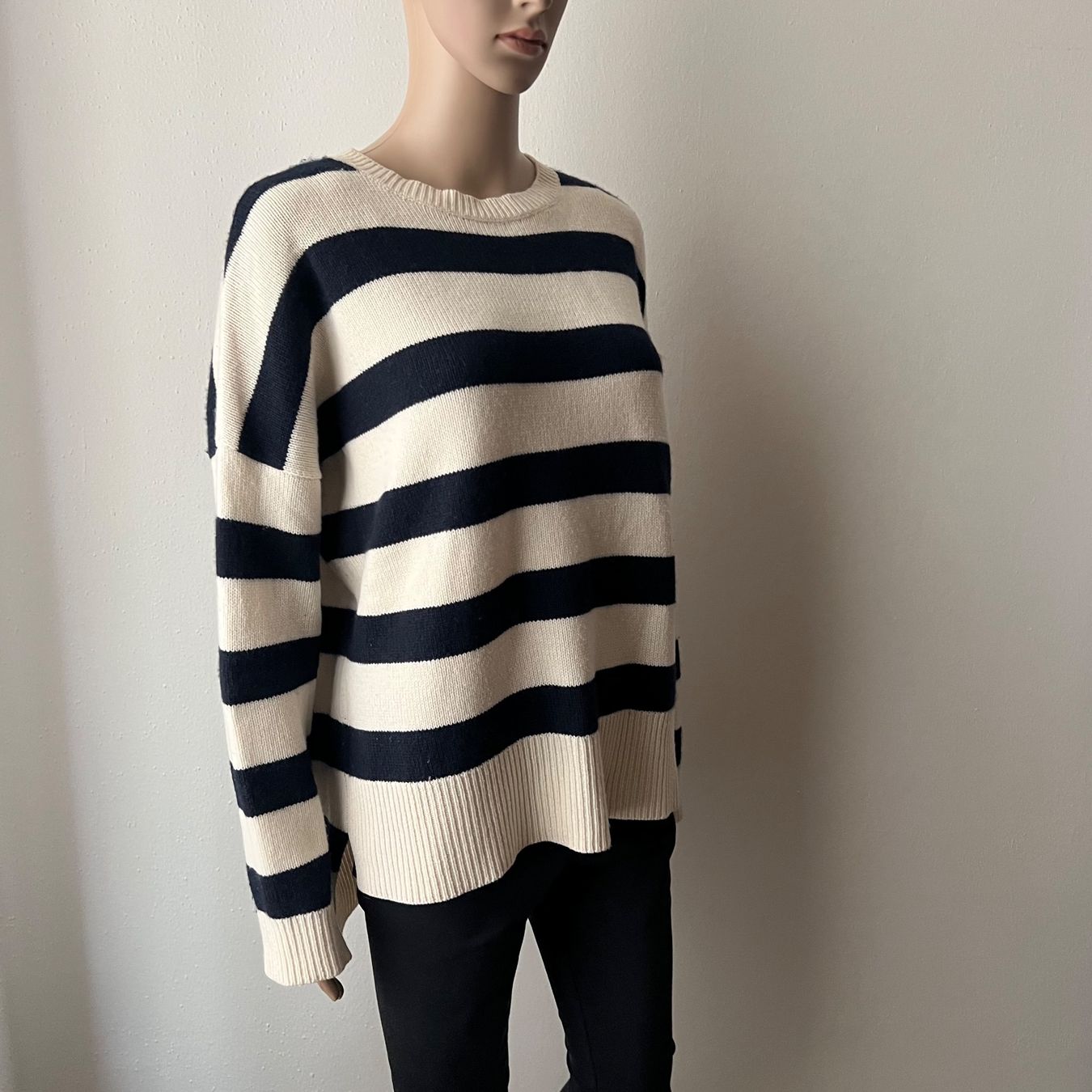Theory Pullover & Sweatshirts: THEORY Pullover | 100% Kaschmir 💙 – Gebraucht aus Zürich von ClosetQueen 6
