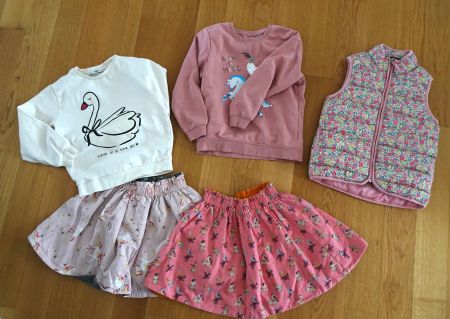 2 Röcke Tchibo Einhorn Vogel 2 Pullover Steppweste 122 128