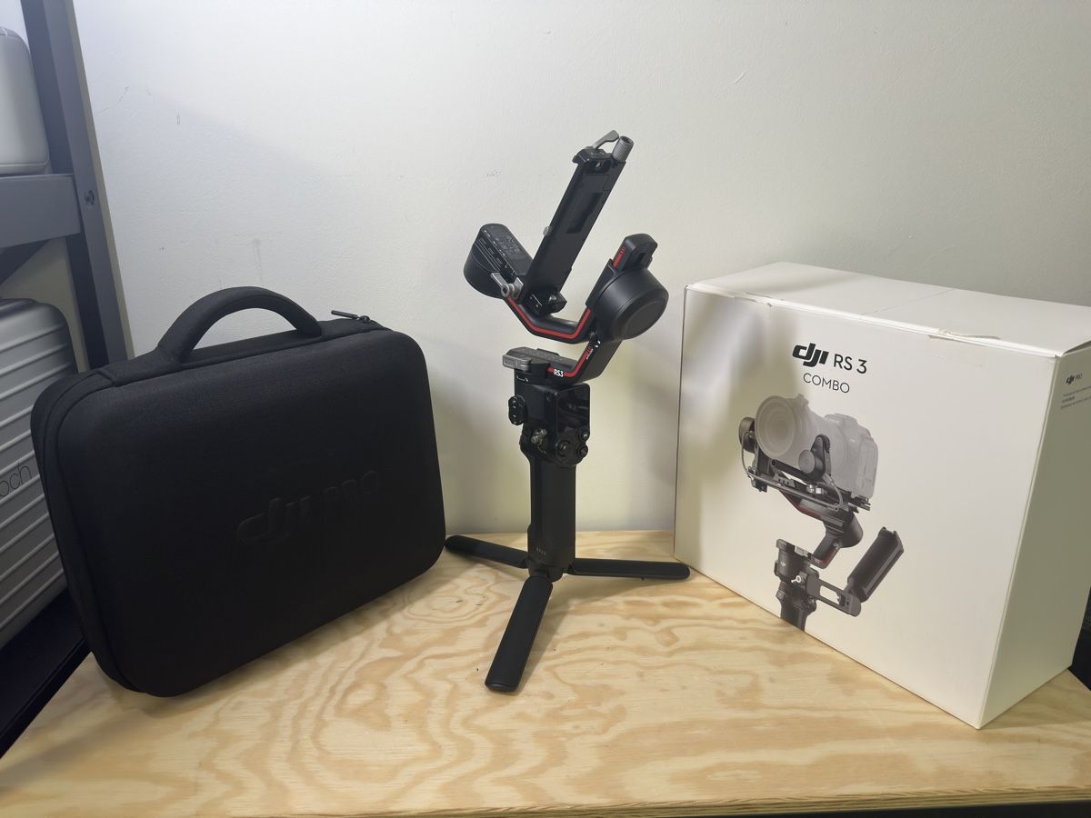 DJI Camcorder: DJI RS3 Combo – Gebraucht aus Goldswil von JohnThornton