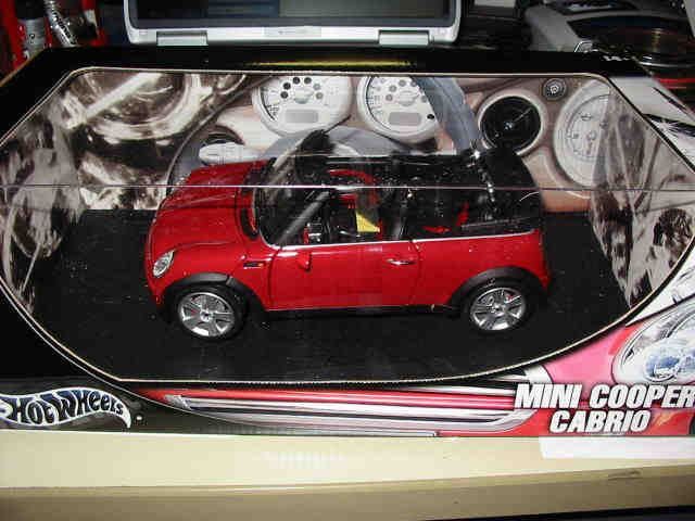 Mini Cooper Cabrio rot * Hot Wheels 1:18 (Neu und originalverpackt) in ...