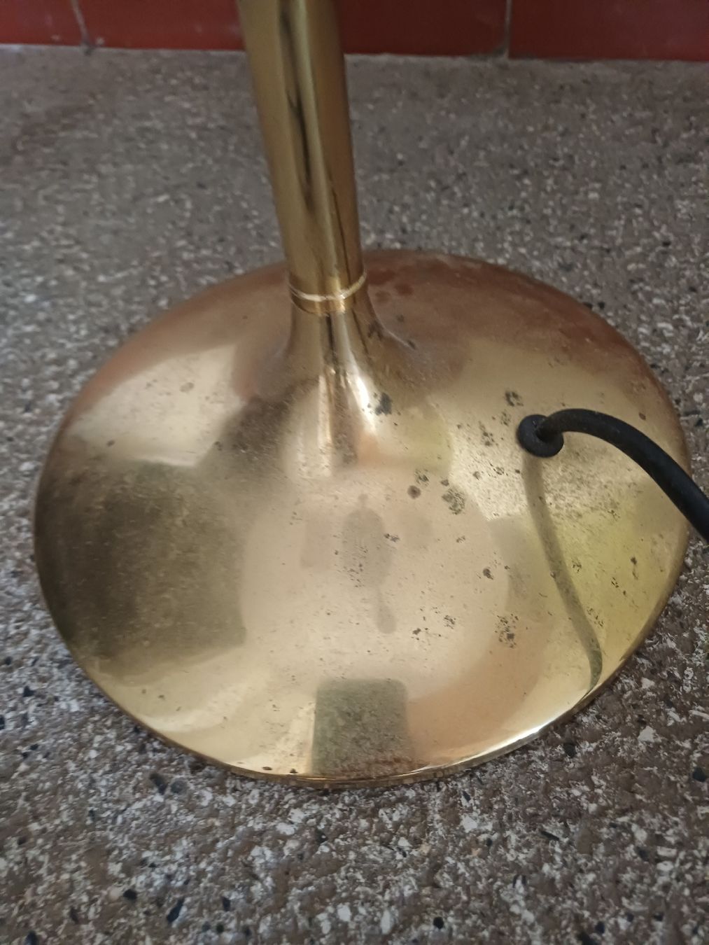 Lampade: Schöne Tischlampe Messing/Weiss, Retro-Design – Usato da Baden venduto da hakais 4