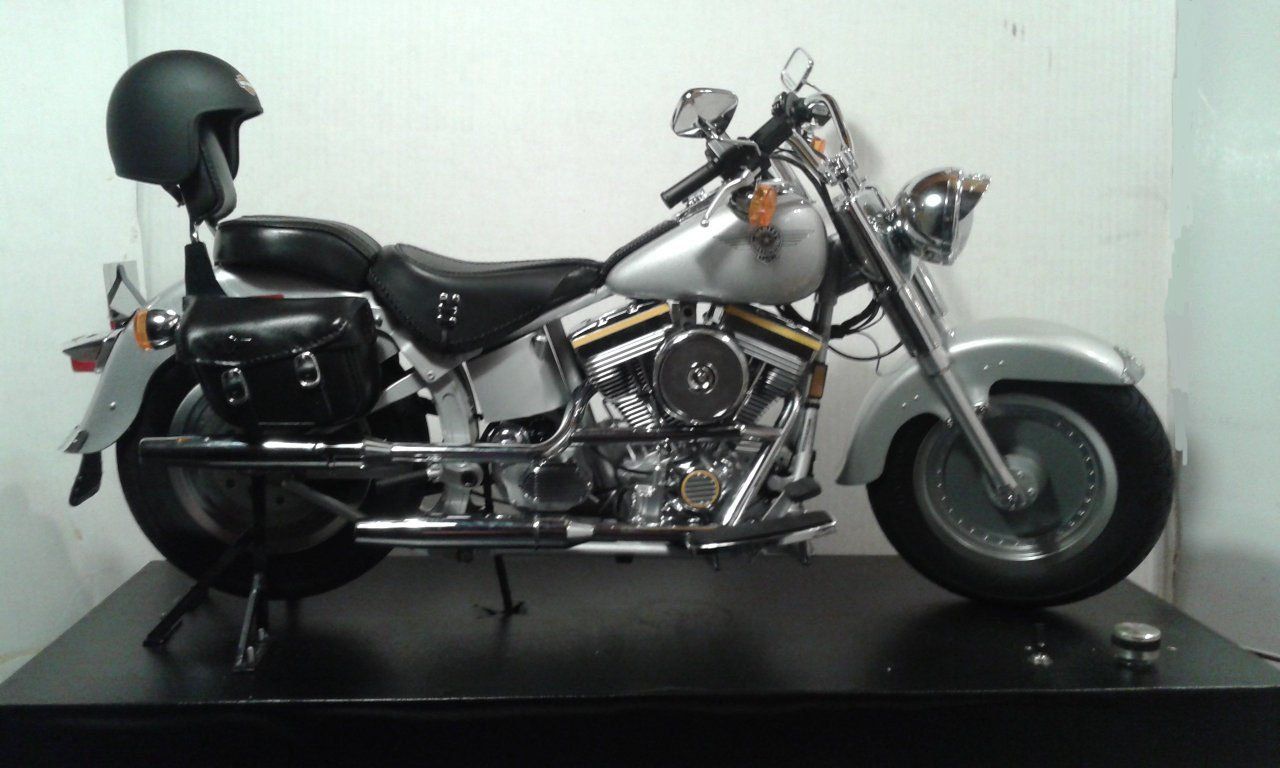Kit di modellismo & Modellini statici: Harley-Davidson "Fat Boys" éch. 1/4 métal, Kit monté – Usato da Mézery-près-Donneloye venduto da denzer 3
