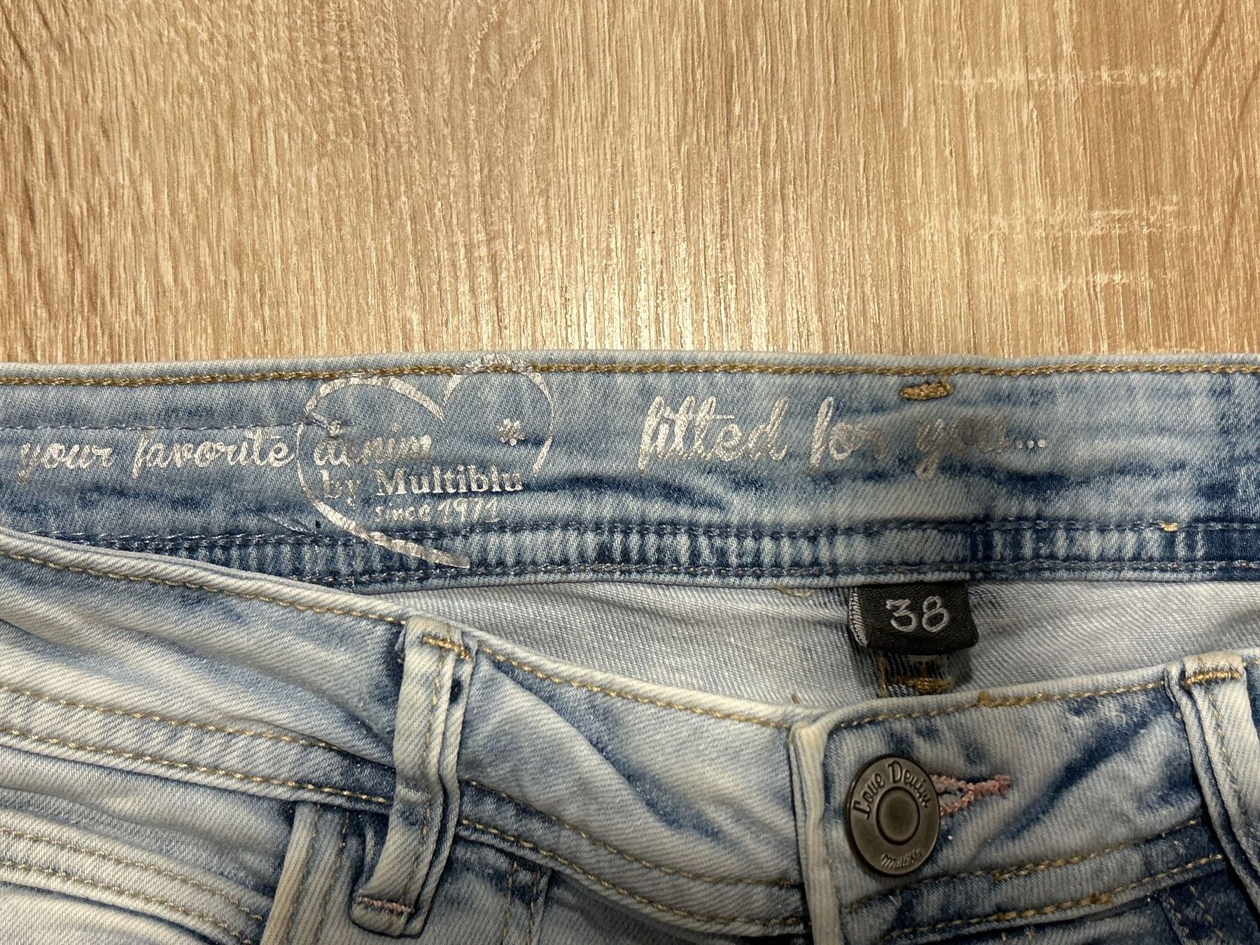 Jeans: Bermudas - Jeans  von Malibu  hellblau, Gr. 38, – Gebraucht aus Brunnen von Nala2929 5