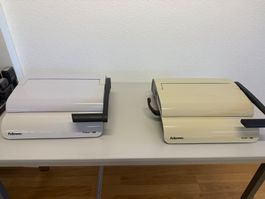 2 Fellowes Pulsar 300 Bindegeräte gebraucht mit Zubehör