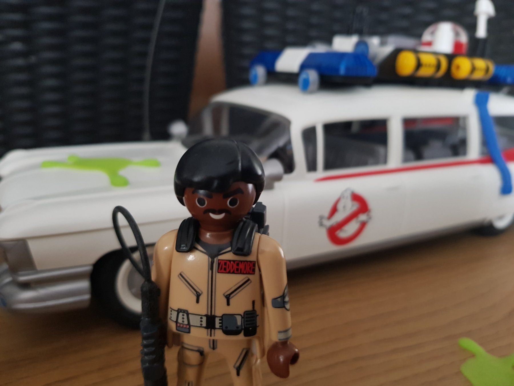 Bücher: Playmobil Ghostbusters Auto Limousine Ecto-1 + Terror Dogs – Gebraucht aus Nürensdorf von  2