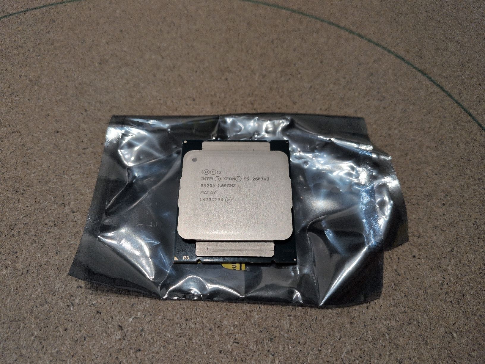 Intel Componenti elettronici: Intel e5-2603v3 CPU – Usato da Hägendorf venduto da serverstore365