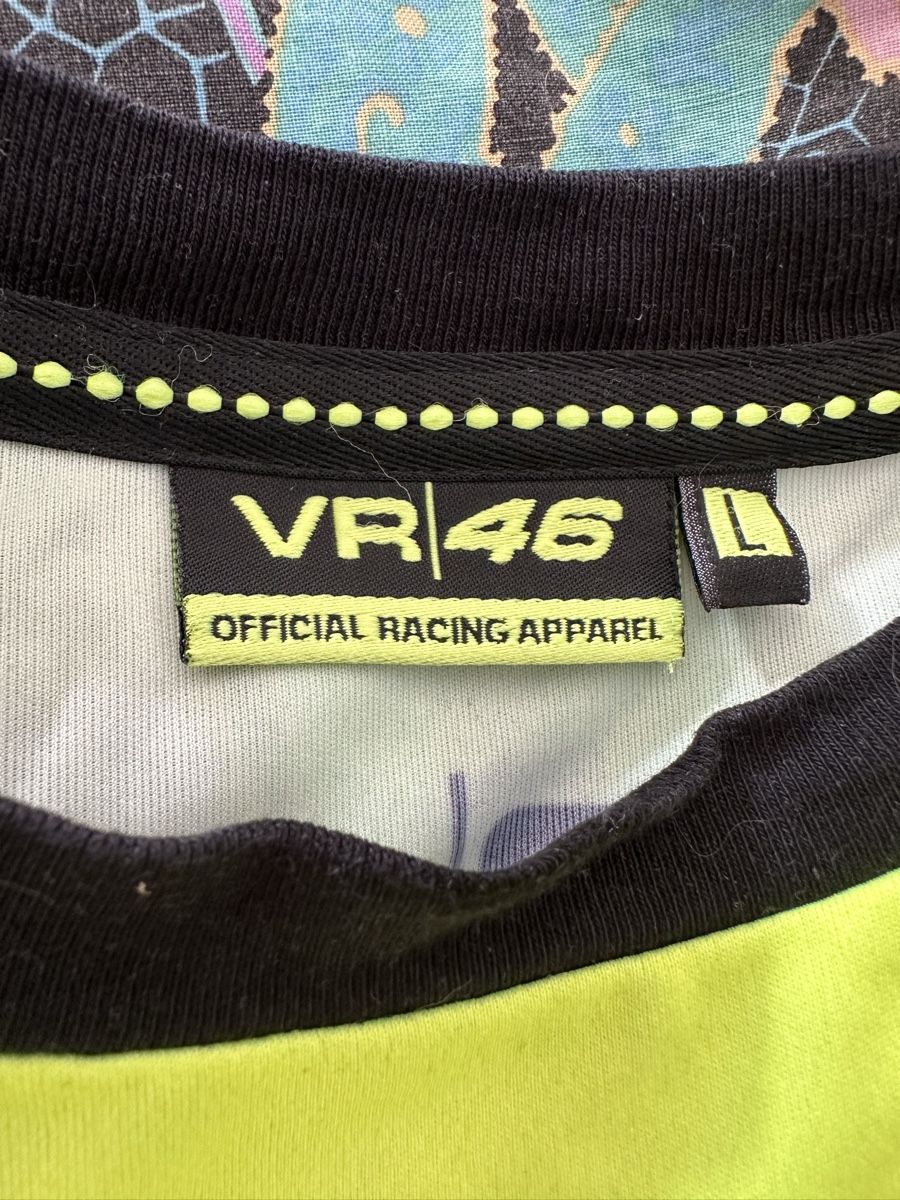 Canottiere & Pantaloni: Official Valentino Rossi VR46 L – Nuovo (secondo la descrizione) da Le Châble VS venduto da Alexia1 4