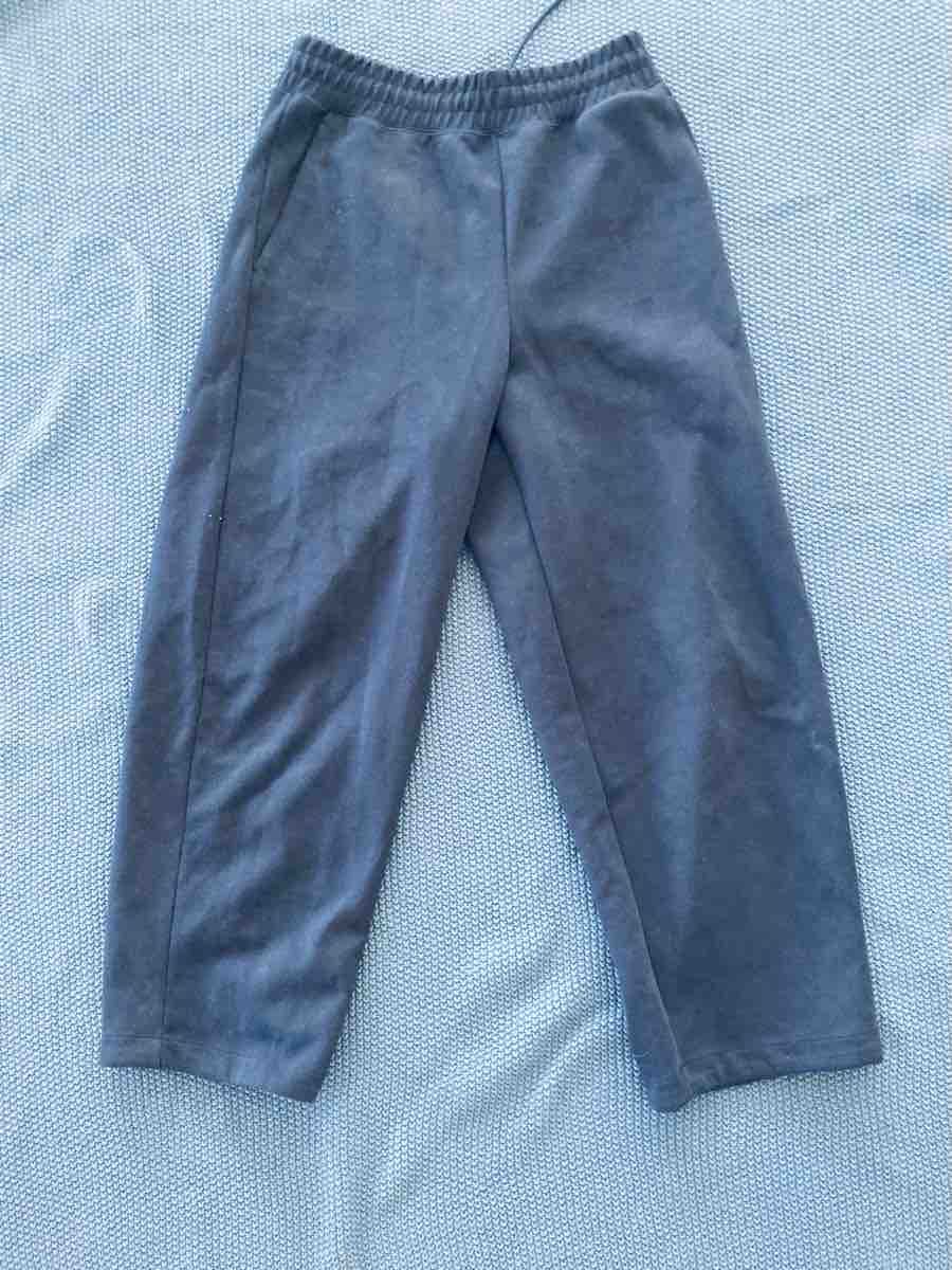 Pantaloni: Jogginghose dunkelblau elastischer Bund gebraucht – Usato da Wädenswil venduto da ver_s8k8