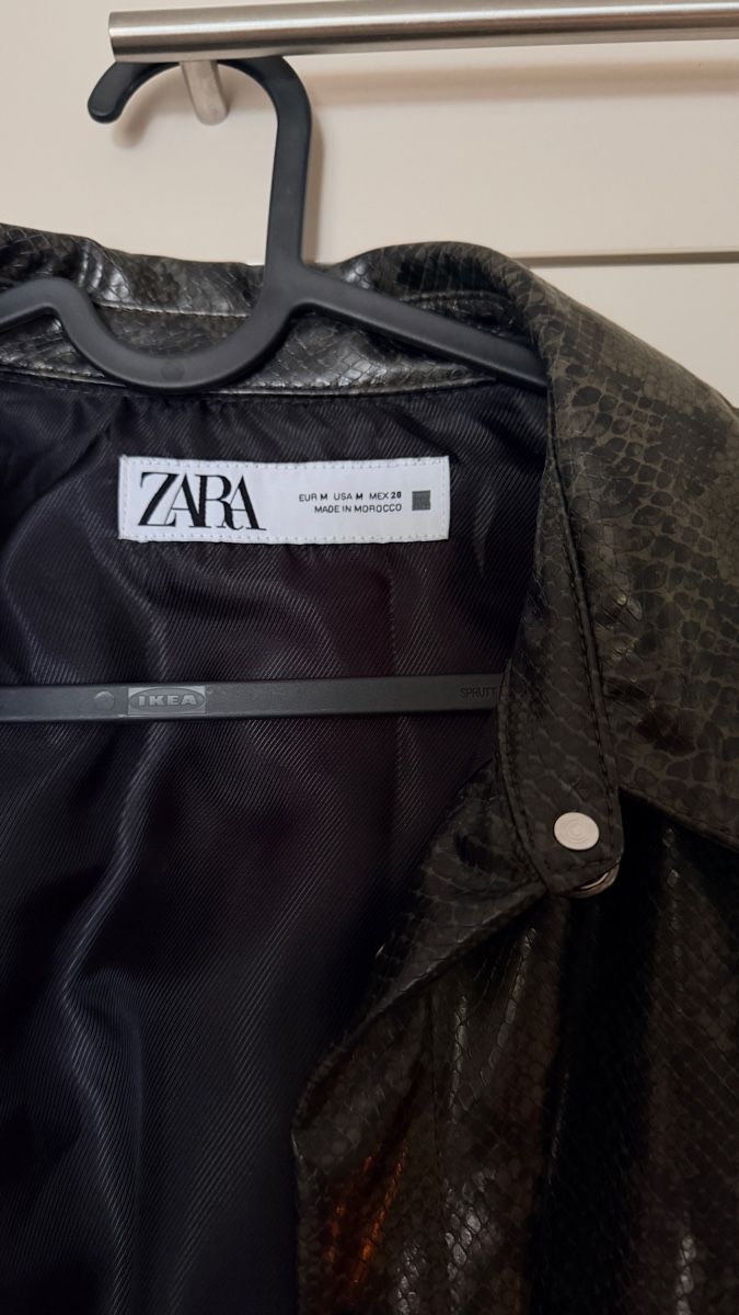 Zara Lotti di vestiti: ZARA Set (Schlangenleder- Optik) – Nuovo (secondo la descrizione) da Wallisellen venduto da SKO96 1
