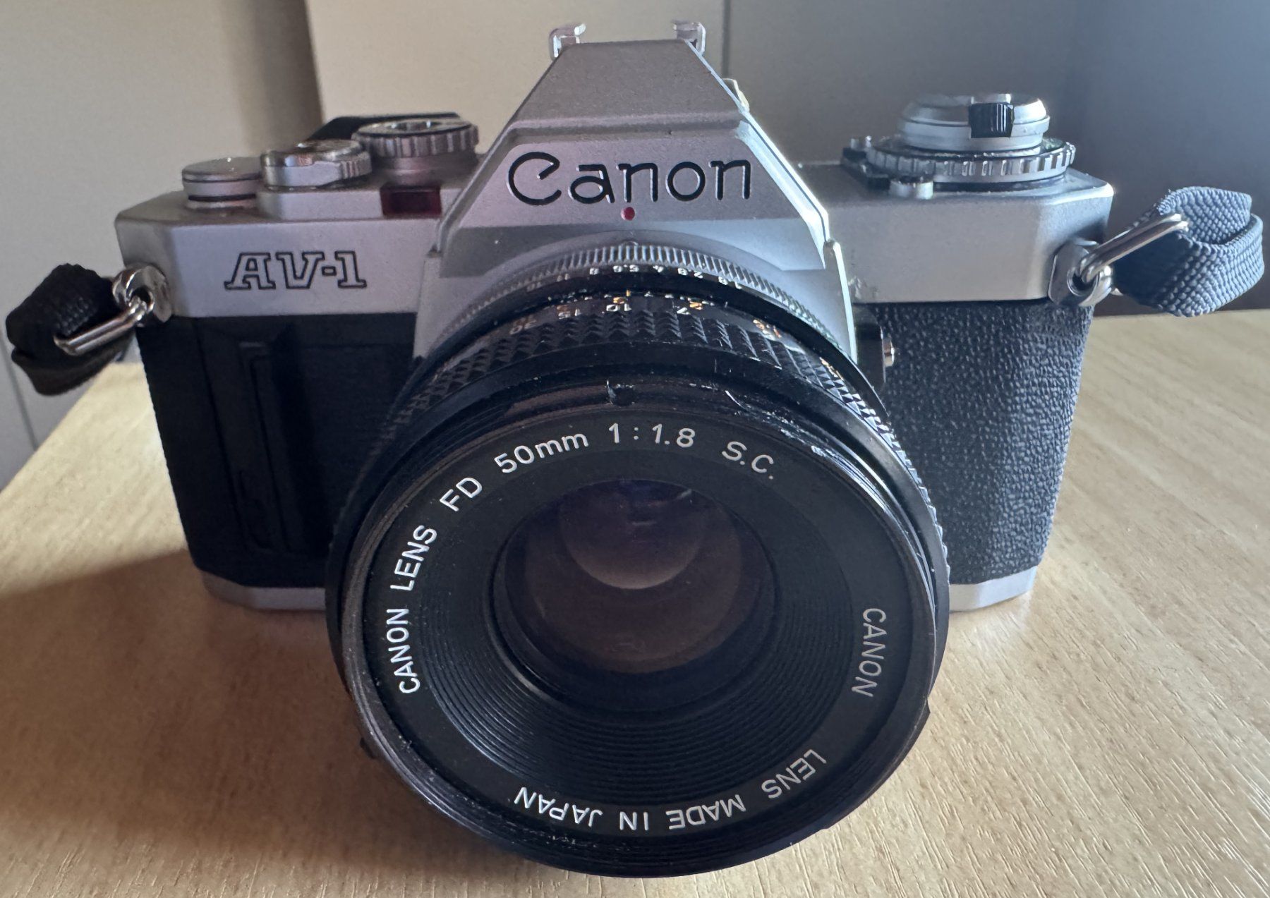 Canon Appareil photo: Canon Kamera AV-1 – D'occasion à Diepoldsau par preisparadies-ch