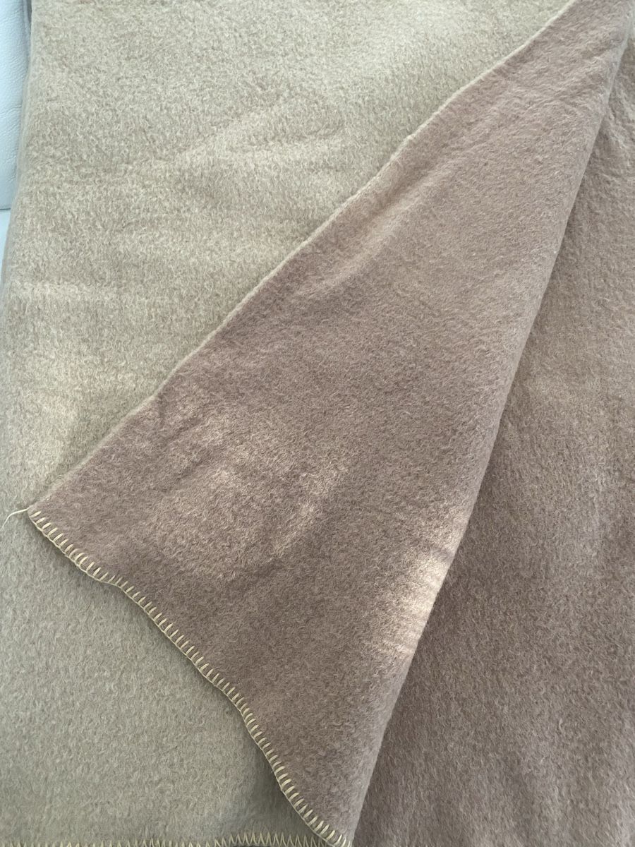Coperte: Wolle Decke 🌸 – Usato da Opfikon venduto da Luis144 1