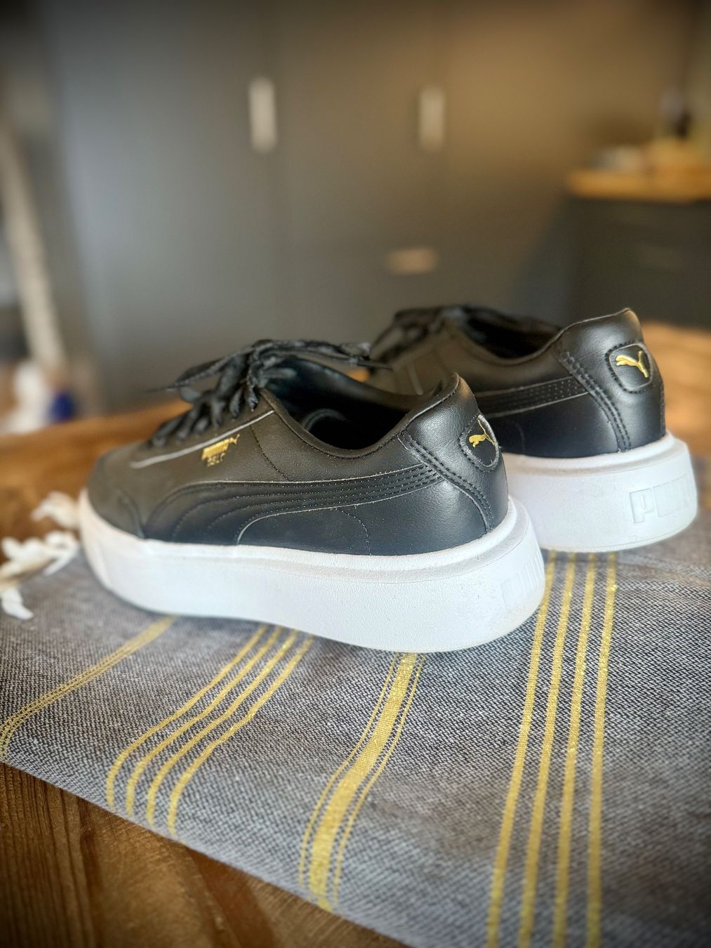 Puma Scarpe da donna: Sneaker von Puma – Nuovo (secondo la descrizione) da Mollis venduto da Gizmo710