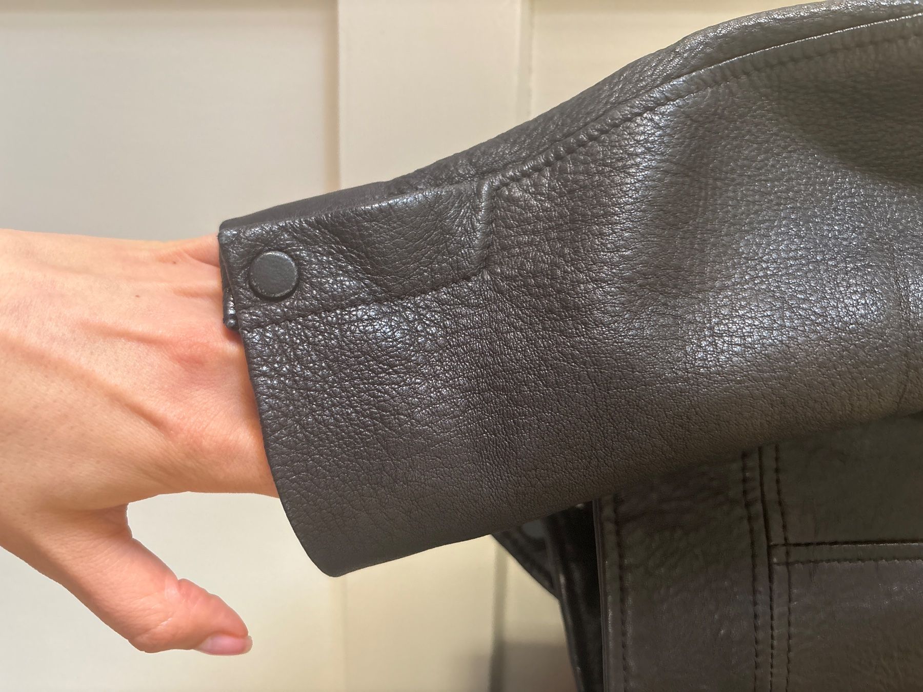 Giacche: Massimo Dutti Lederjacke Gr. M – Usato da Zürich venduto da Ksenia_RBR 2