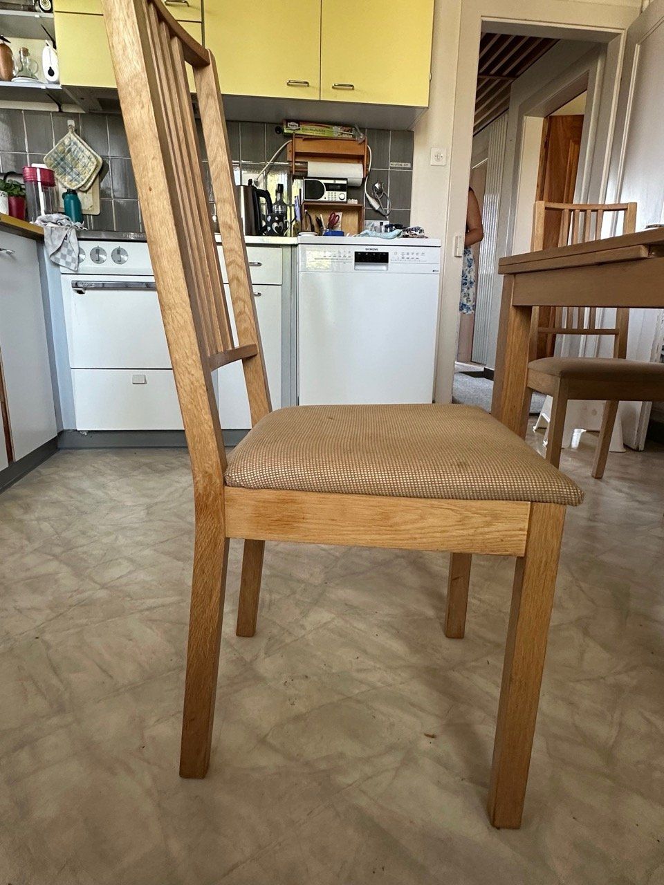 Tables: Ausziehbarer Esstisch mit Stühlen – D'occasion à Ins par ab_80 3