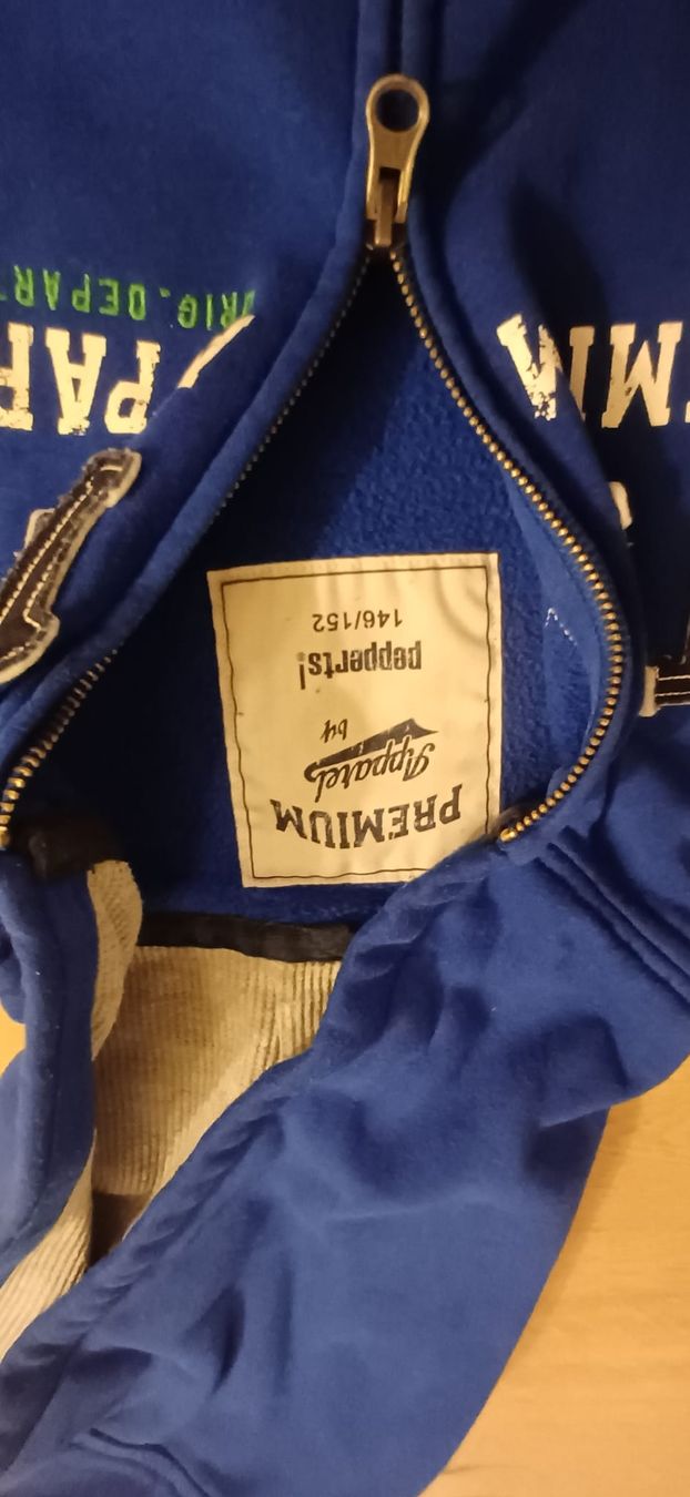 Maglioni & Felpe: Blauer Pullover, Gr. 146/152 – Usato da Wahlendorf venduto da Irba 1