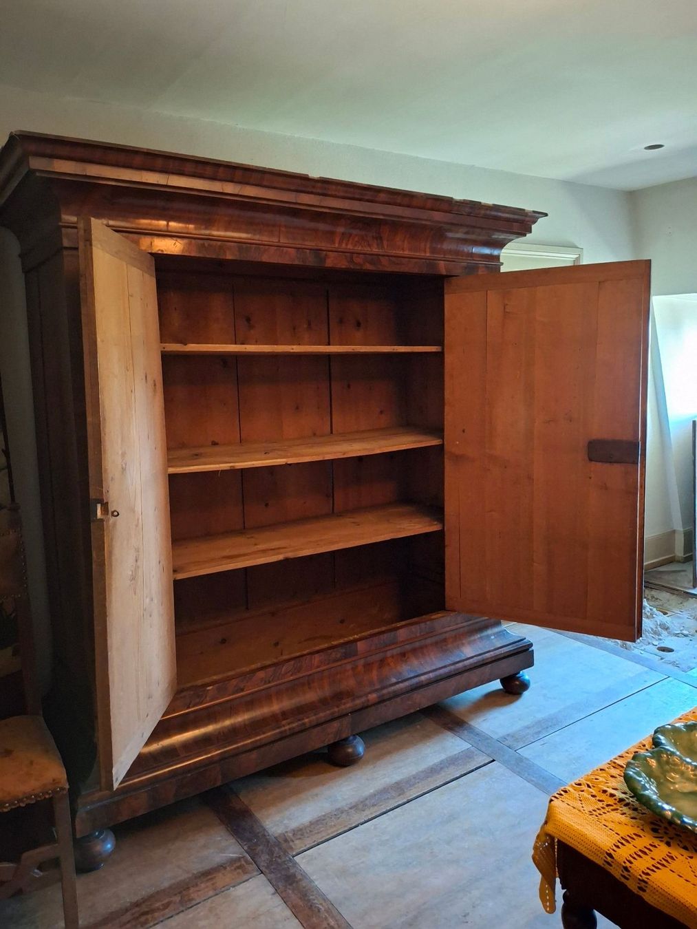 Armadi: Antiker Schrank – Usato da Bern venduto da smartie15 2