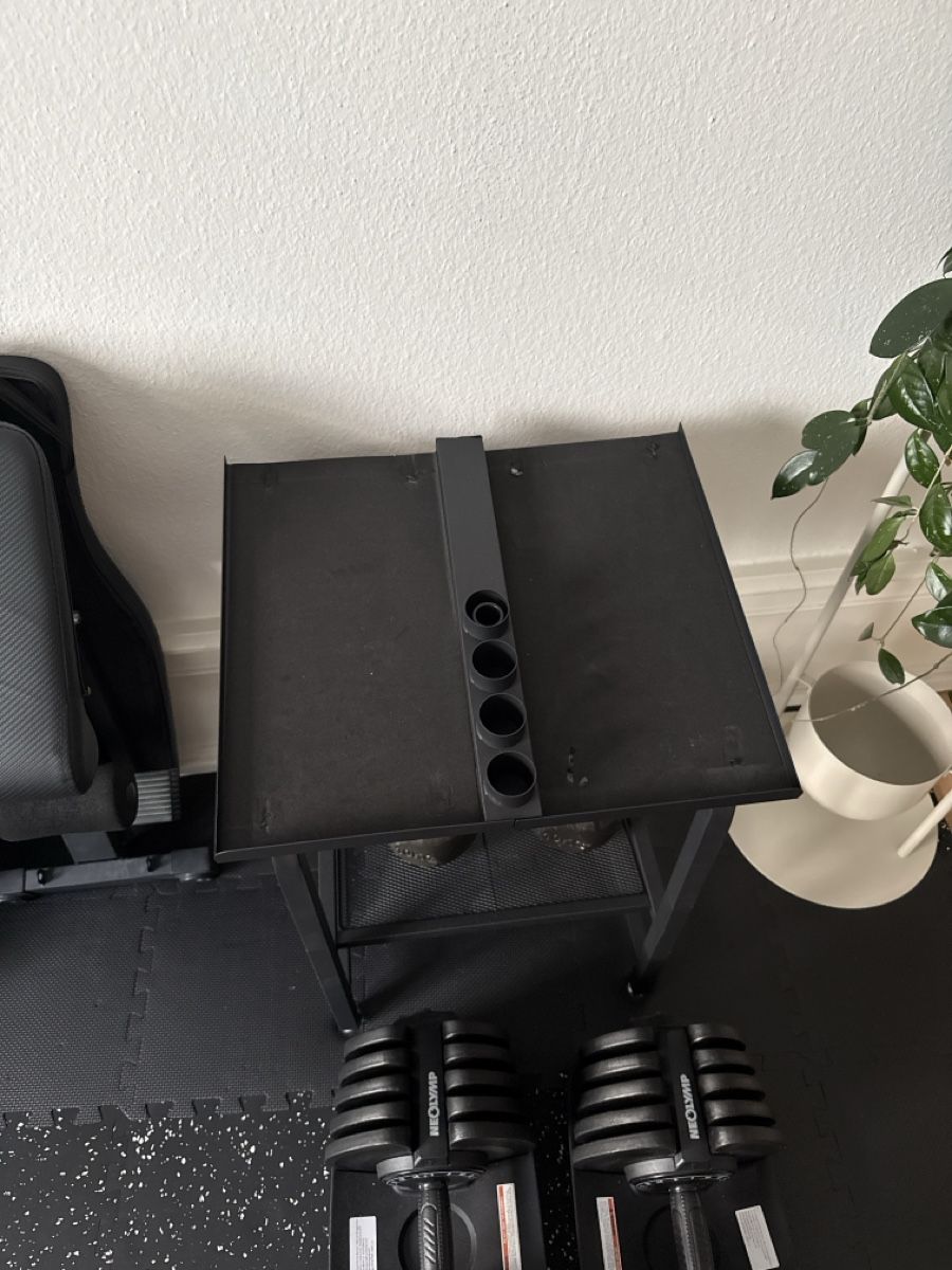 Altri accessori: Gym Equipment / Dumbbell Stand – Usato da Basel venduto da mro_w2m8 1