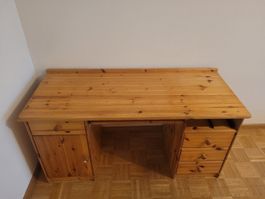 Gratis Schreibtisch Holz