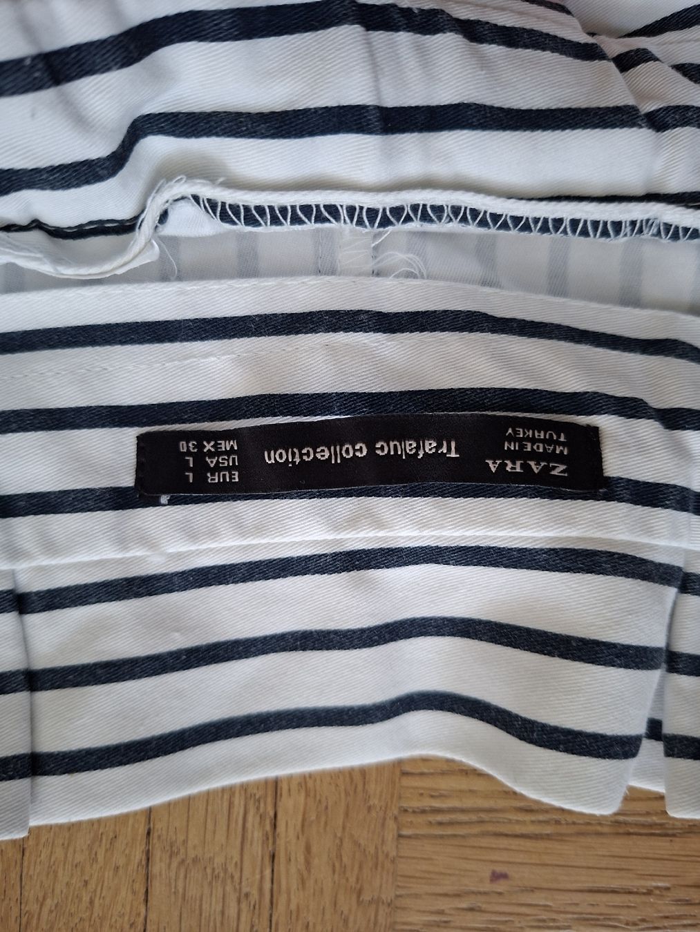 Zara Pantaloni: Short Zara rayé, taille L - neuf – Nuovo (secondo la descrizione) da Plan-les-Ouates venduto da Laly_92 3