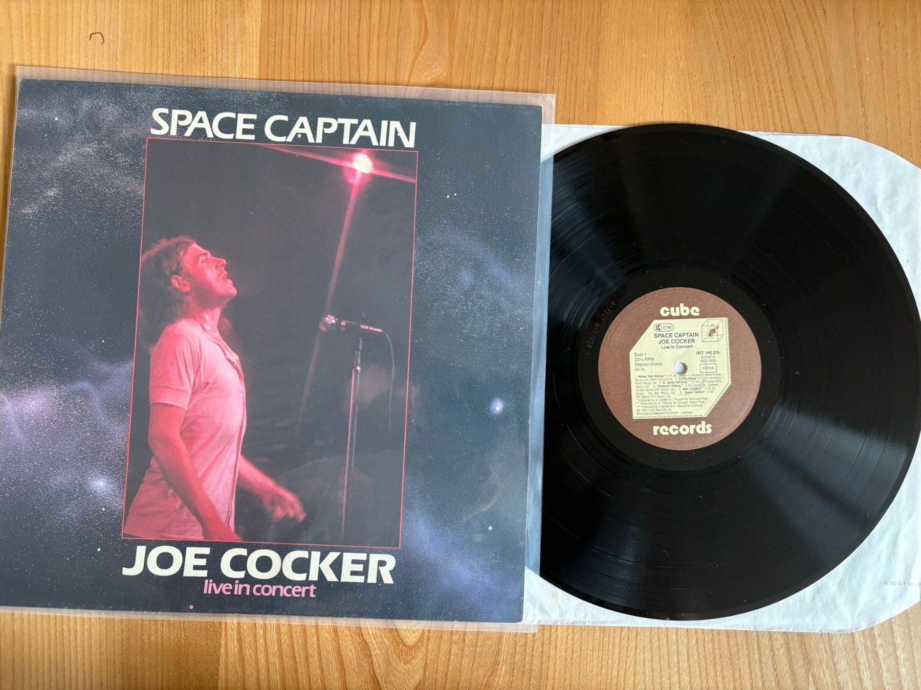 Dischi in vinile: Cocker, Joe - Space Captain - Germany - 1982 - Cube Records – Usato da Zofingen venduto da Bigron