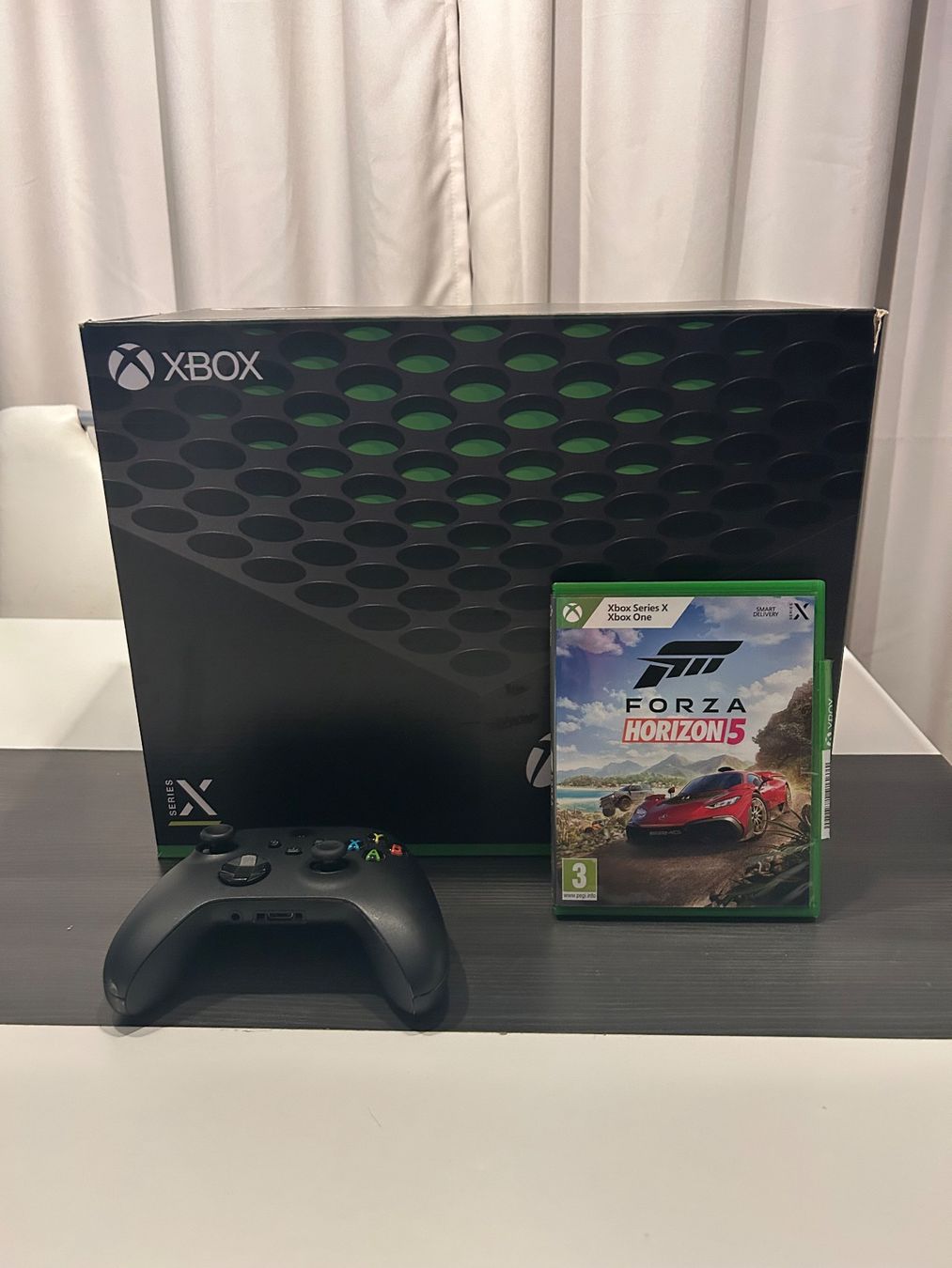 Microsoft Consoles: Xbox Series X 1tb + 3 Controllers + Forza Horizon 5  – D'occasion à Courroux par Hermes282 2