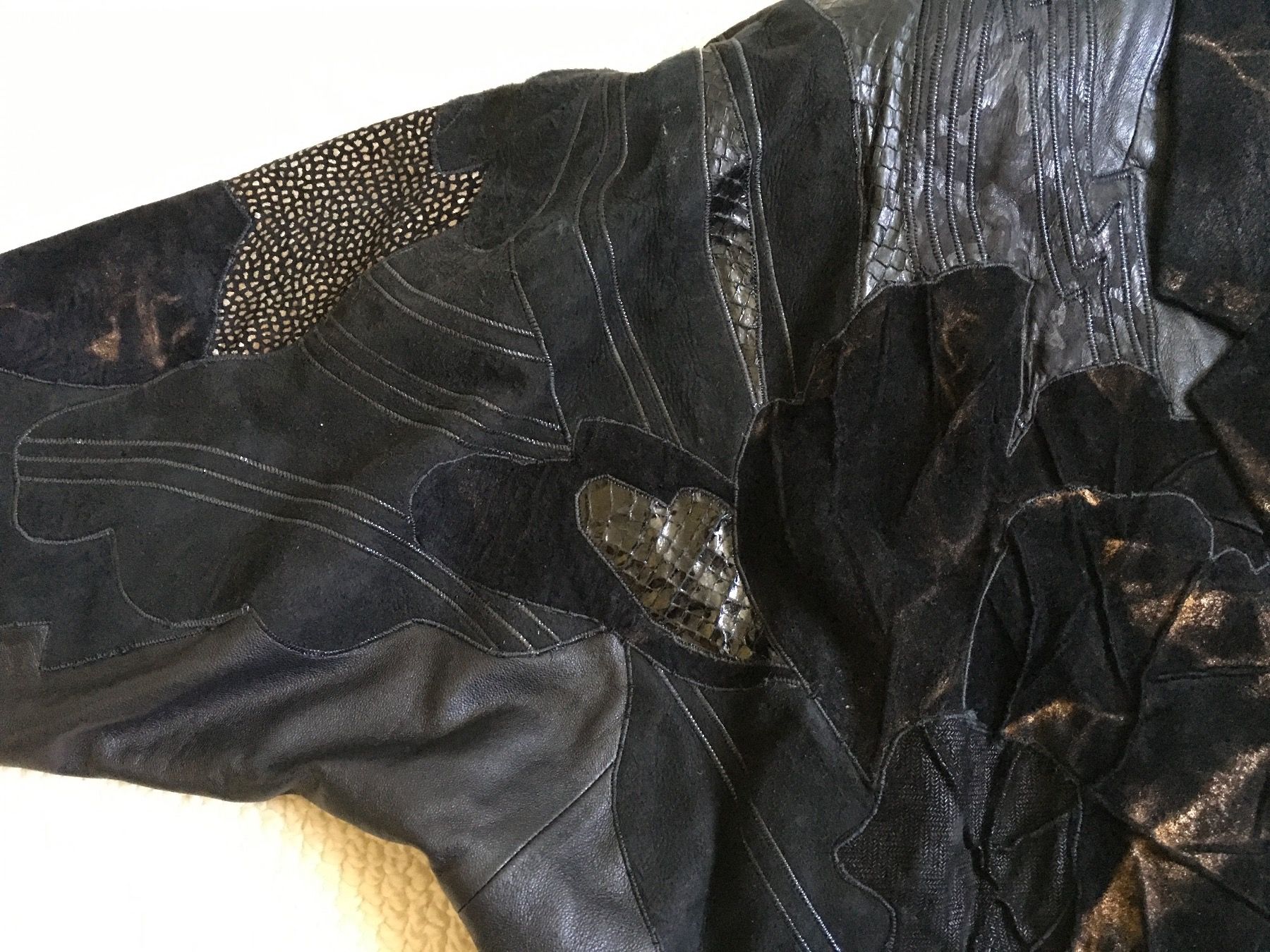 Jacken: Damen-Lederjacke mit Applikation Grösse 44/46 – Gebraucht aus Rheinfelden von Nerocorleone110 5