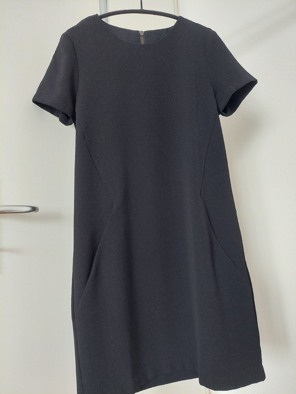 Mango Kleider: Elegantes schwarzes Mango Kleid Gr. M – Gebraucht aus Kreuzlingen von peugeotj9