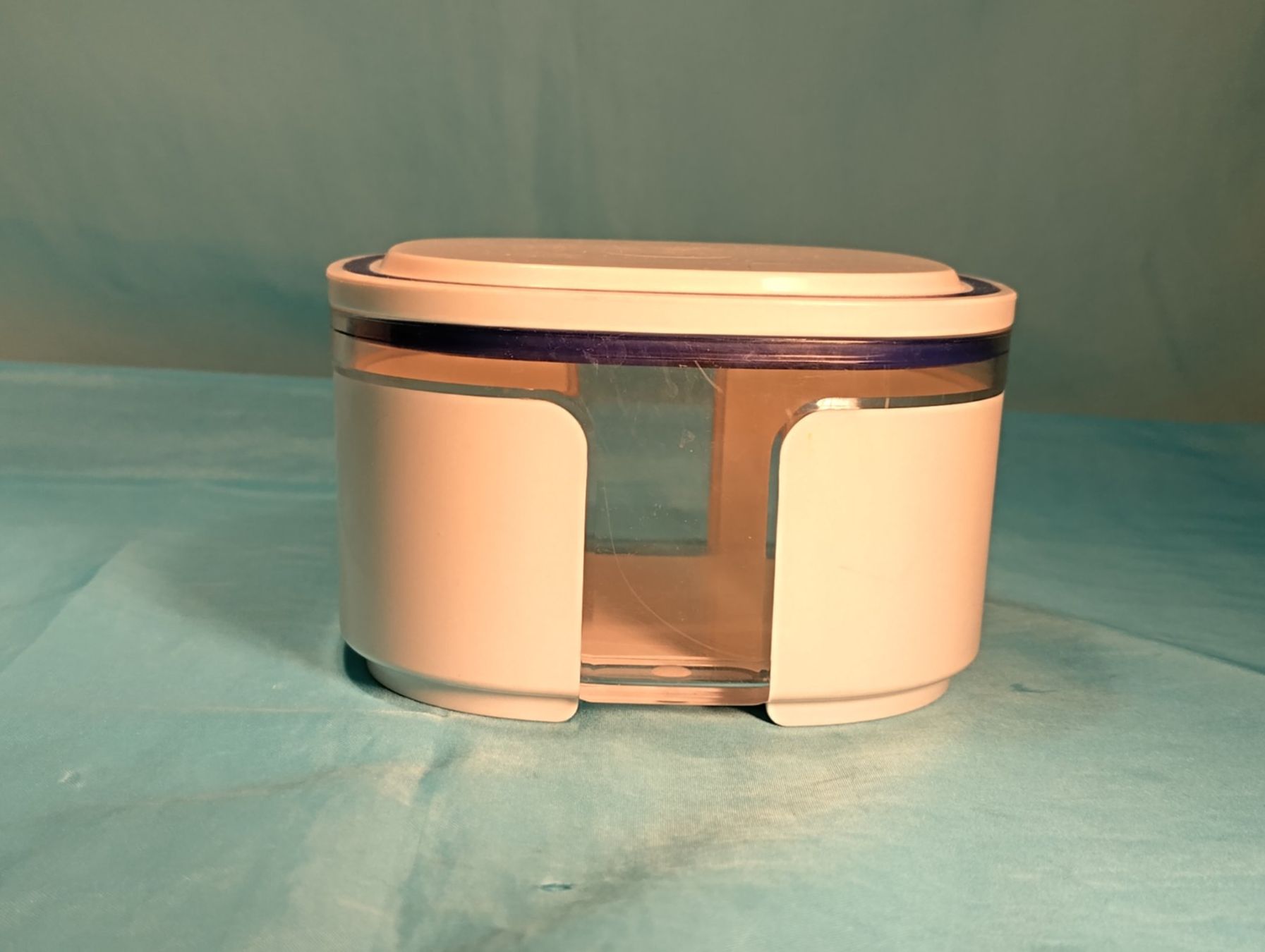 Tupperware Contenitori & Simili: Tupperware Skyline Dose, 7dl, mit Sichtfenster – Usato da Bellach venduto da JingleCherry 2