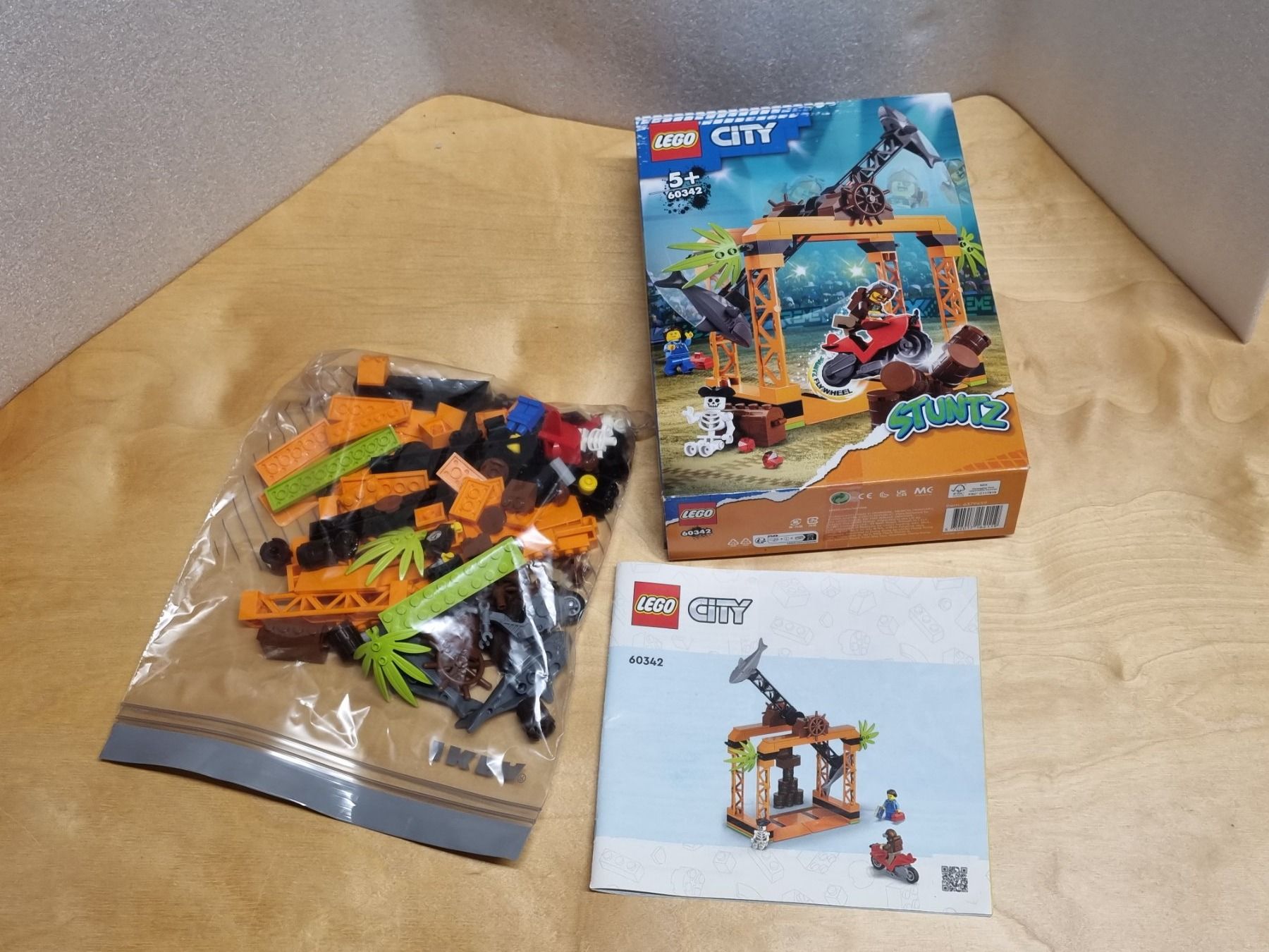 Lego Kit di costruzioni: LEGO City 60342 The Shark Attack Stunt Challenge – Usato da Basadingen venduto da NekoBricks 2
