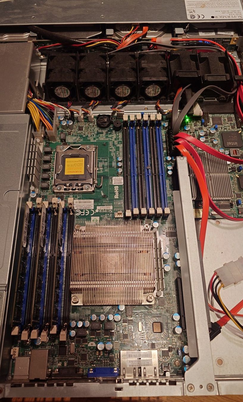 Supermicro Server: SuperMicro Server 1U 19" 2x PSU CPU | RAM | Mainboard | HDD – Usato da Ostermundigen venduto da Chrisascht 2