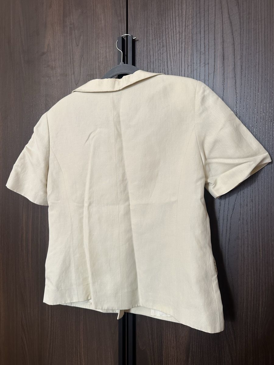 Aquascutum Giacche: Aquascutum beige blazer top – Usato da St. Niklausen LU venduto da lau_259n 2