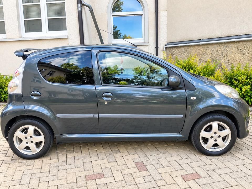 Peugeot Automobili: Peugeot 107 mit MFK – Usato da Küssnacht am Rigi venduto da 19Suzuki97 1