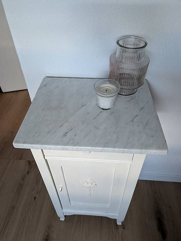 Cassettiere: Beistelmöbeli mit Granitplatte – Usato da Oberkirch LU venduto da ladina022 1