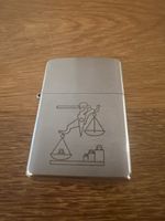 Zippo Feuerzeug Waage Motiv 