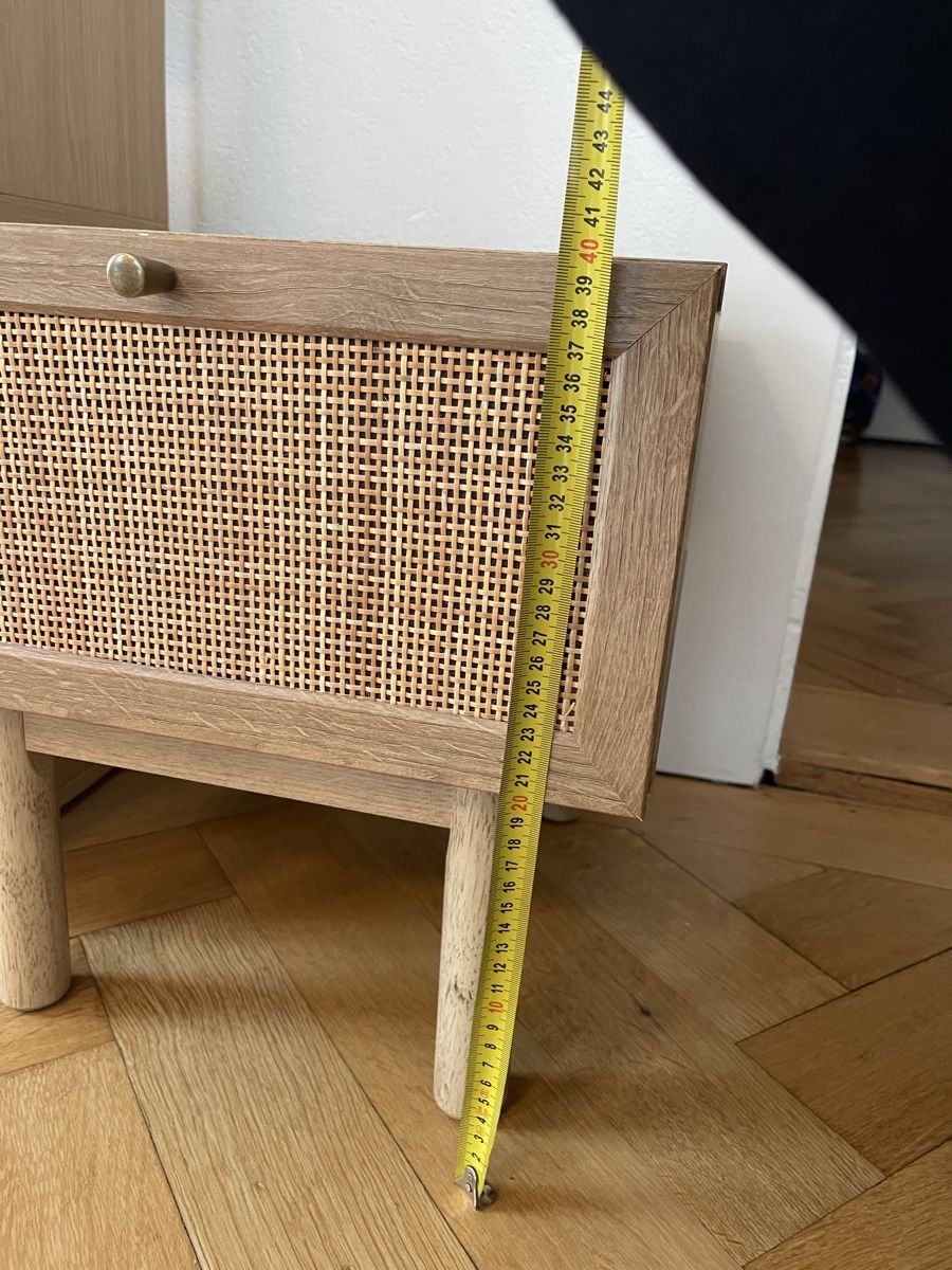 La Redoute Comodini: La Redoute Nachttisch Bedside Table Eichenholz Rattan – Nuovo (secondo la descrizione) da Zürich venduto da flo_8x2x 4